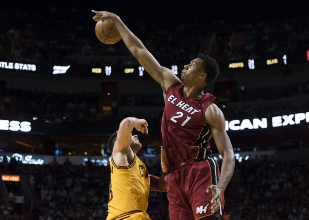 hassan-whiteside-matthew-dellavedova-nba-cleveland-cavaliers-miami-heat.jpg